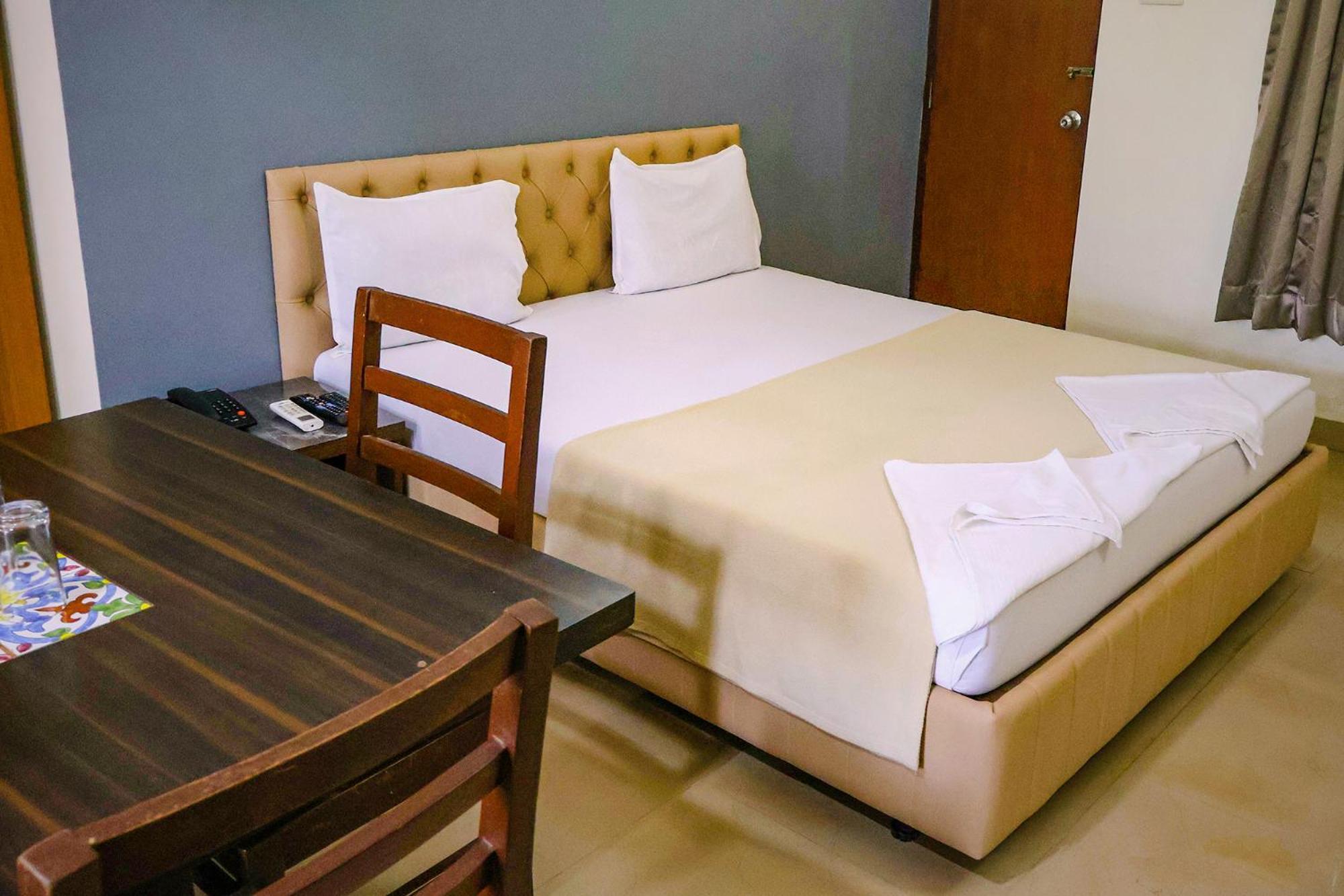 Fabescape Orient Royal Hotel Calangute Exterior photo